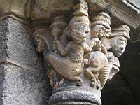 Le Puy-en-Velay - Cathedrale Notre-Dame - Cloitre - Chapiteau - Centaures